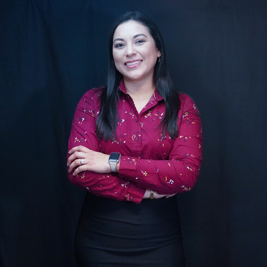 dunia iraheta arka professional services office manager-min