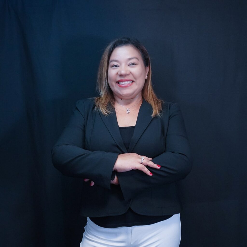 lissette alvarenga arka professional services accounting assistant-min